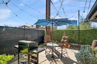 Building Photo - 1033 N 25th St