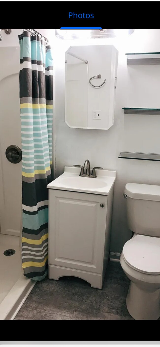 Foto del edificio - 399 Cedarwood Ct
