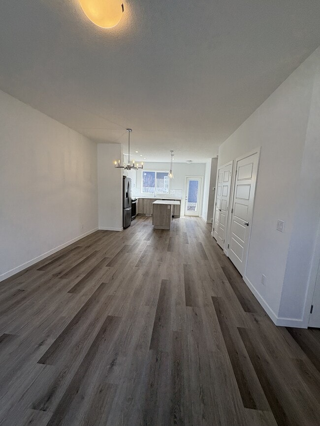 Photo du bâtiment - 137 Red Embers Link NE