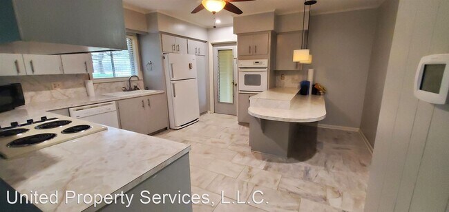 Building Photo - 2 br, 2 bath House - 111-A Westbend Ridge