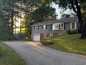 Building Photo - 116 Faith Dr