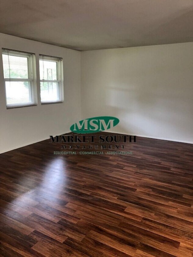 Primary Photo - Convenient Southside Location