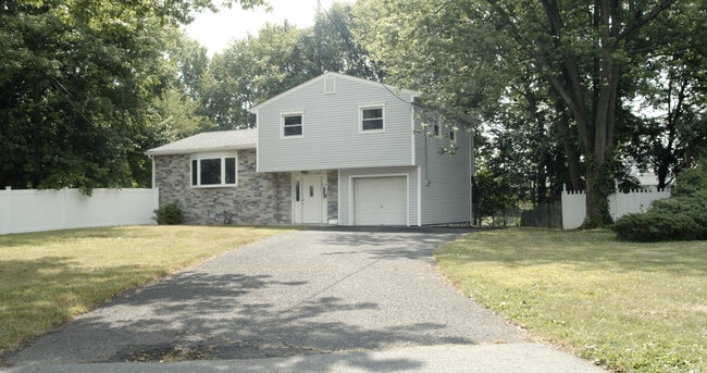 Front View - 1769 Dakota St House