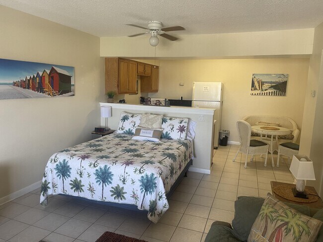 Foto del edificio - 22 Tulip Ave