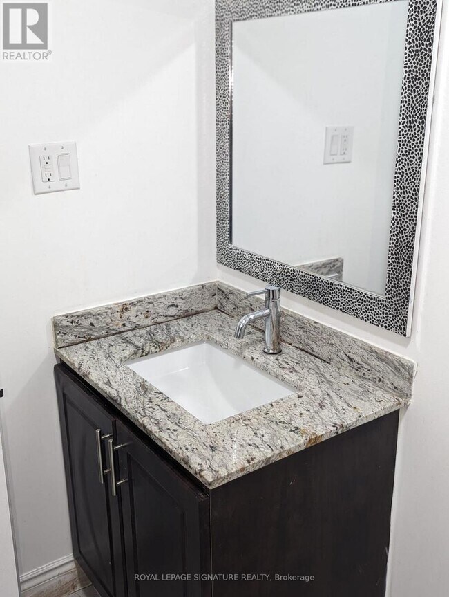 Photo du bâtiment - 24 Spencer Dr