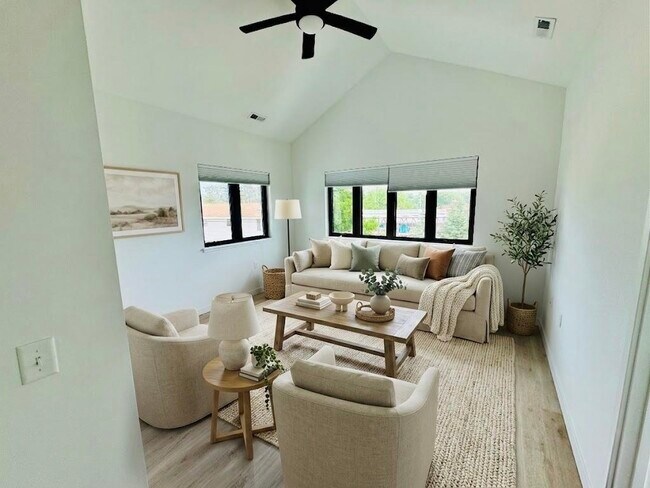 Foto del edificio - 5411 Bashford St