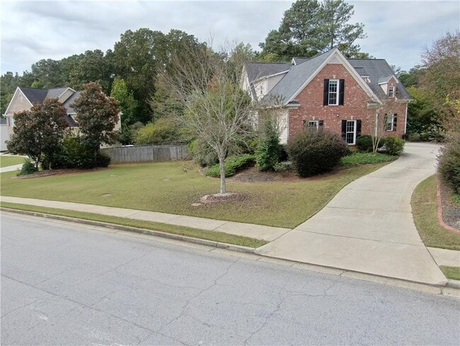 Building Photo - 4901 Planters Walk