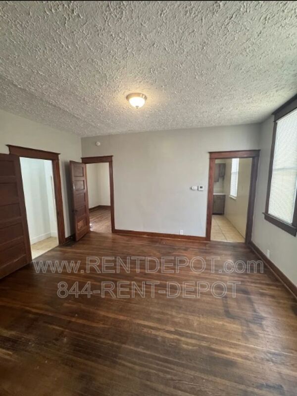 Foto del edificio - 1731 S Kerth Ave