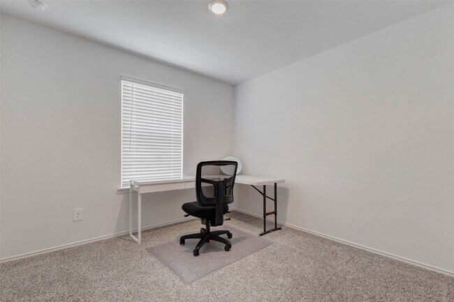 Foto del edificio - 31426 Yatesbury Ln