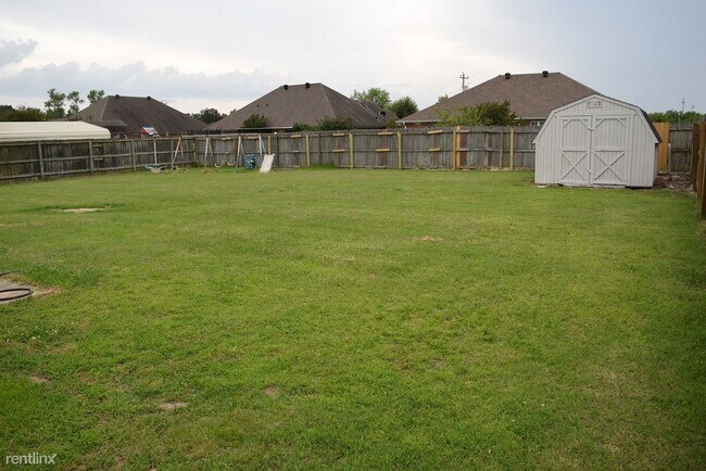 Building Photo - 3 br, 2 bath House - 609 Sumac