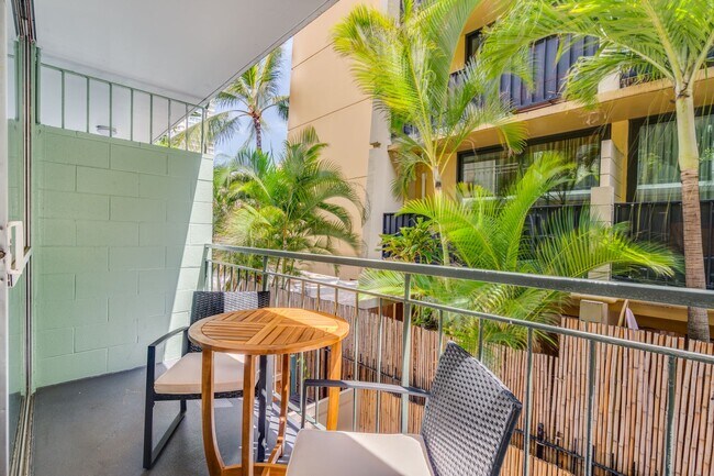Building Photo - 2413 Kuhio Ave.
