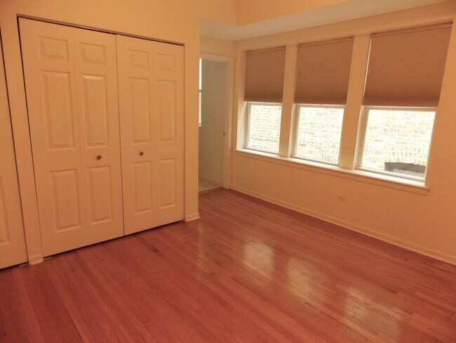 Foto del edificio - 7323 N Honore St