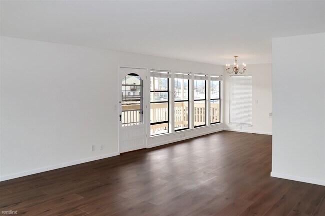 Foto del edificio - 2 br, 2 bath Duplex - 8 Mooring Road