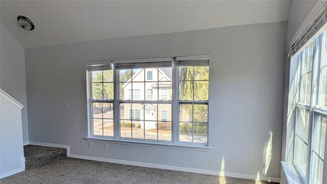 Foto del edificio - 5611 Bidwell Pkwy