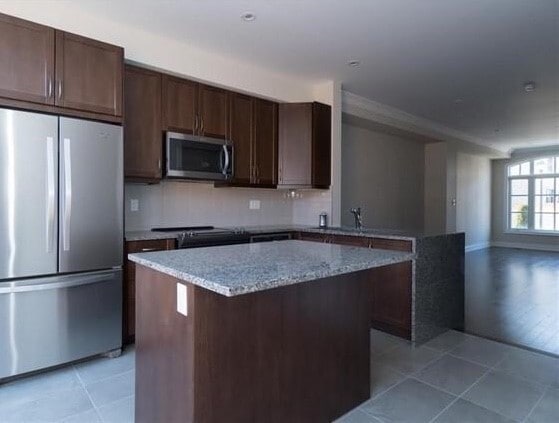 Building Photo - 2034 Queensborough Gate