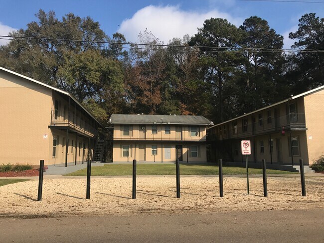 Foto del edificio - 312 N Chestnut St