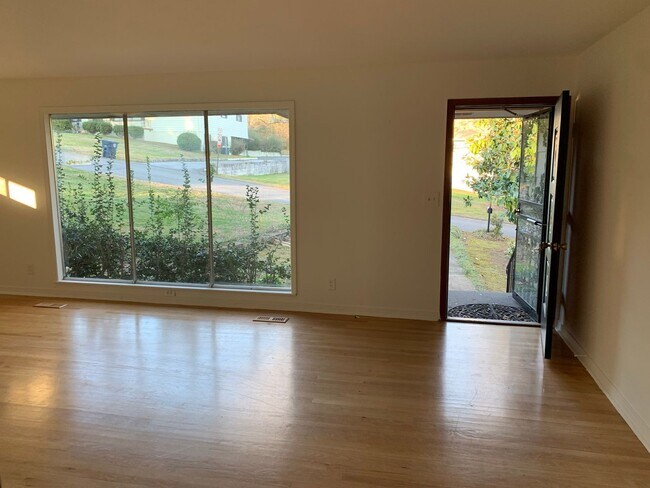 Foto del edificio - 3/ 3 Home for Rent!