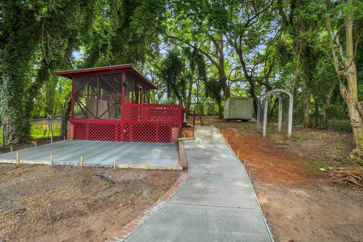 Building Photo - 33 Vonora Ave
