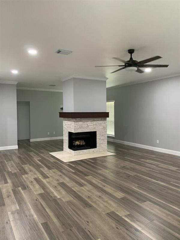 Foto del edificio - Sunny point Dr.