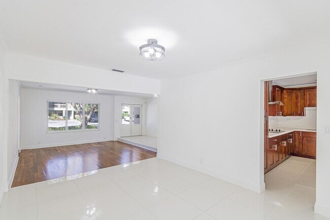 Foto del edificio - 2810 NE 60th St