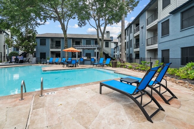 Photo - The Huxley at Medical Center Apartments