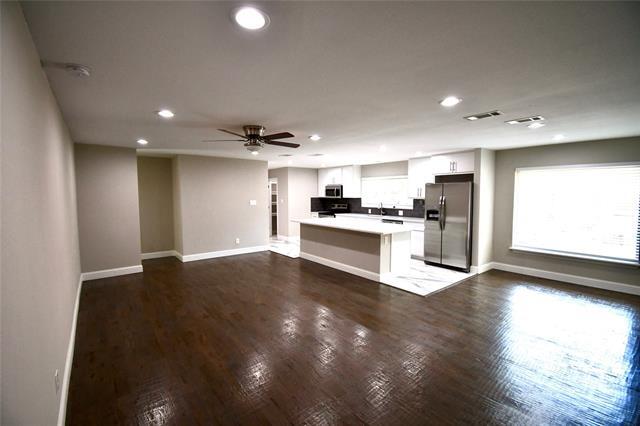 Building Photo - 2701 Warren Cir