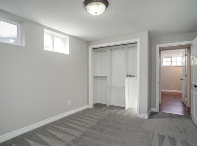Primary Photo - 4250 Edgehill Dr