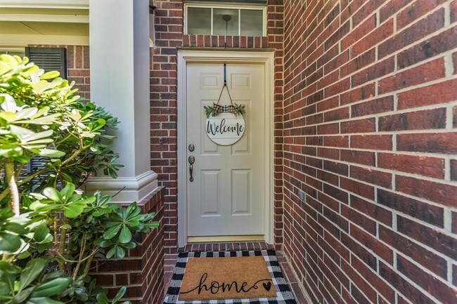 Foto del edificio - 2454 Colonial Springs Ln