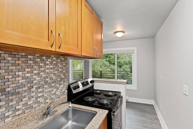 Foto del interior - Beautiful Renovated Units in West Seattle