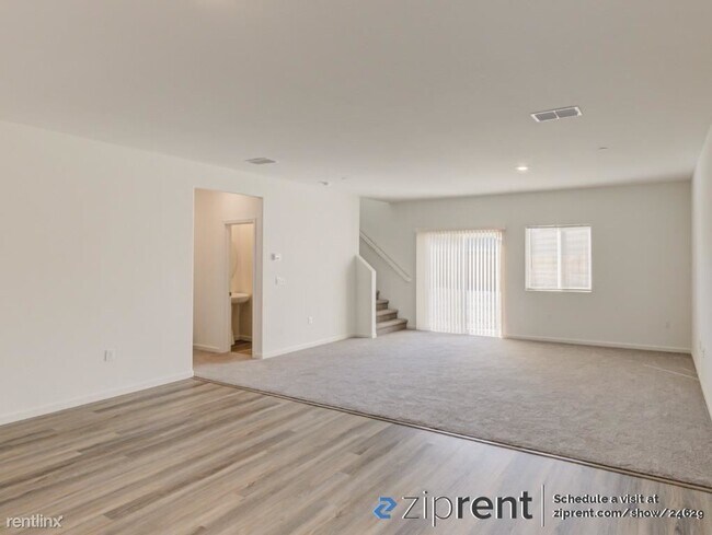 Foto del edificio - 4 br, 3 bath House - 986  South Kandarian ...