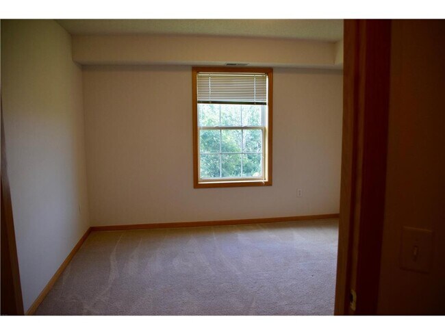 Foto del edificio - 15631 Linnet St NW