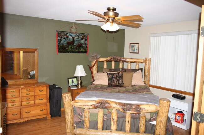Building Photo - Beautiful One Level Home in Quiet Area