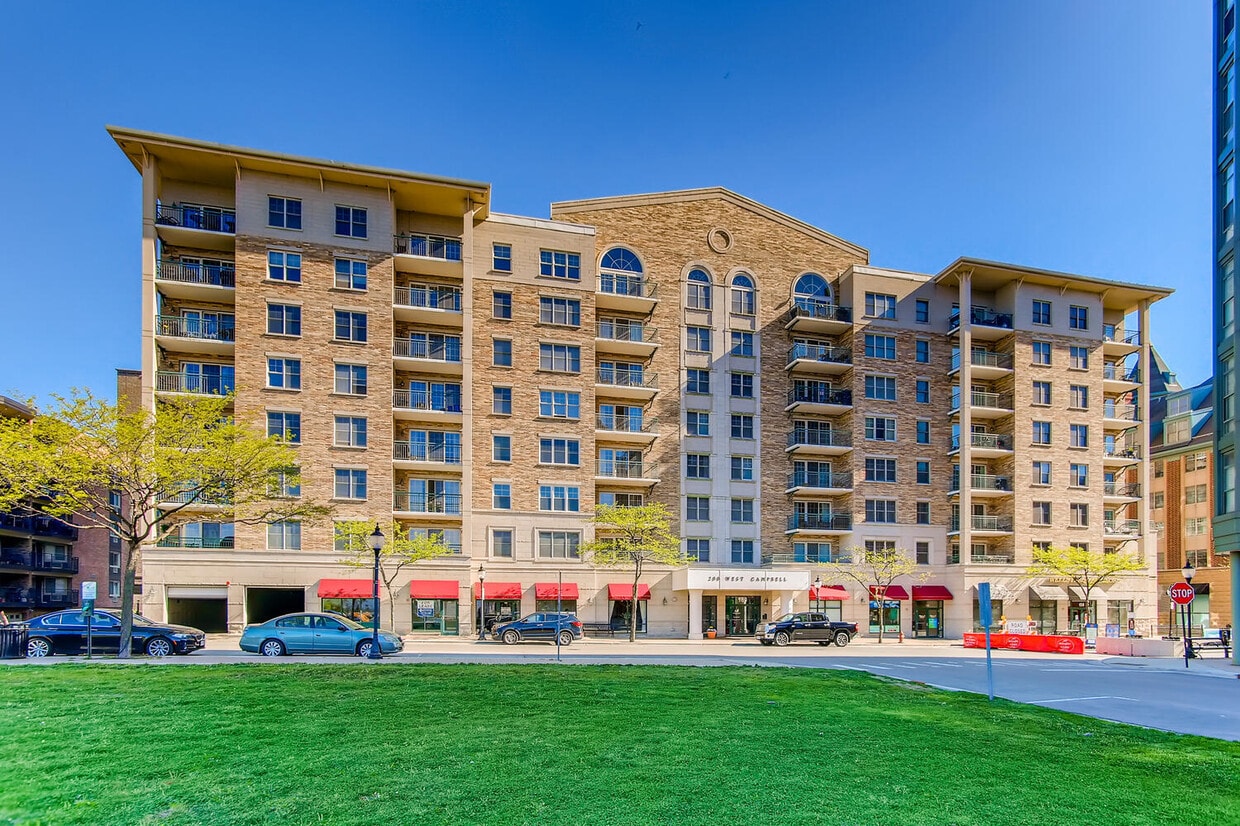 200 W Campbell St, Arlington Heights, IL 60005 House Rental in