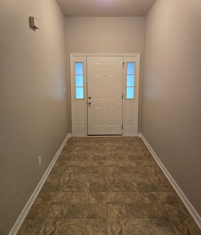 Building Photo - 6562 Tampa Dr