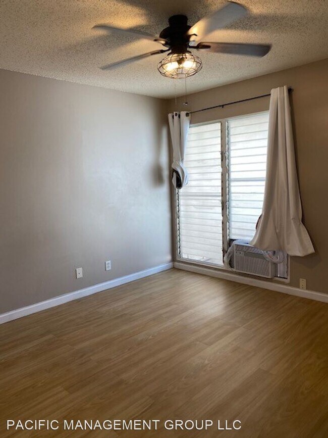 Building Photo - 2 br, 1 bath House - 1340 Hooli Circle