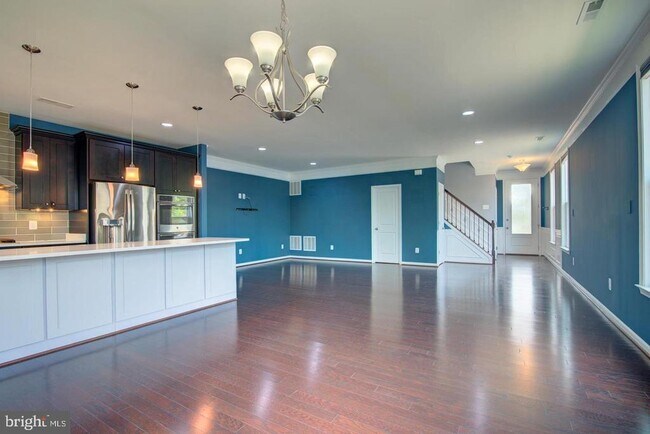 Building Photo - 42262 Knotty Oak Terrace