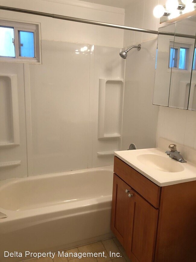 Building Photo - 2 br, 1 bath House - 3510 1/2 Broadway