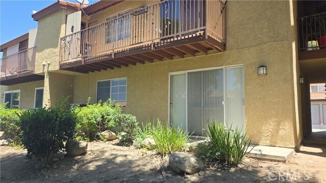 Foto del edificio - 1365 Crafton Ave