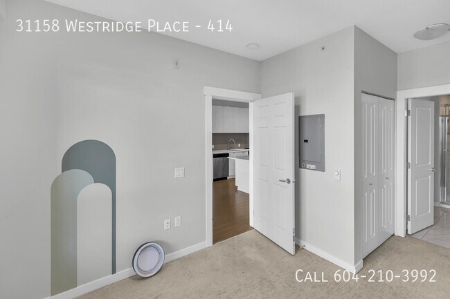 Photo du bâtiment - Modern Condo on Westridge