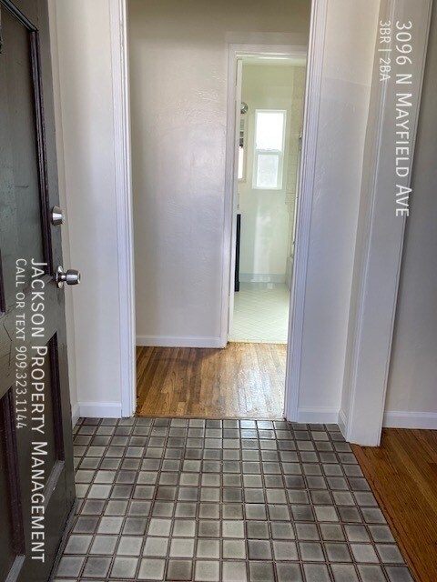 Foto del edificio - 3096 N Mayfield Ave