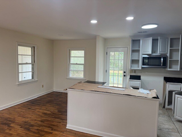 Foto del edificio - 908 Moss Hill Dr