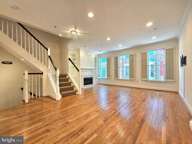 Foto del edificio - 315 Hearthstone Mews