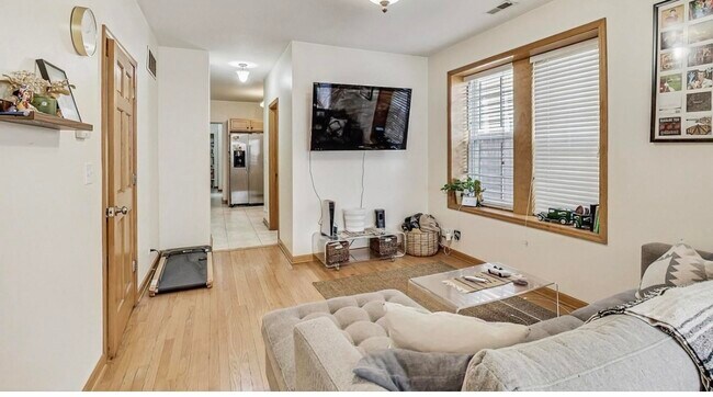 Foto del edificio - 2614 W Thomas St
