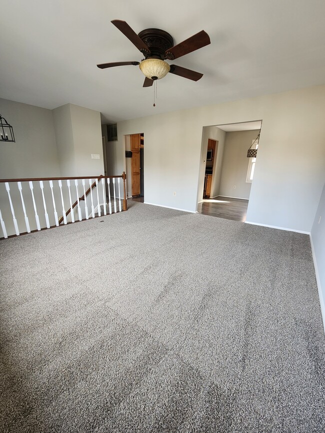 Foto del edificio - 2414 Sunshine Way