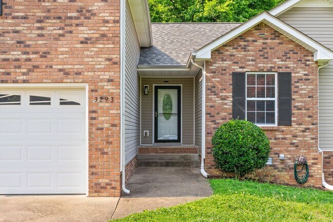 Building Photo - Pet Friendly Three Bedroom with Bonus!