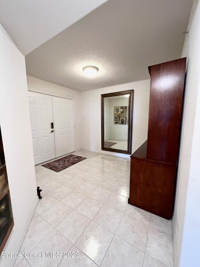 Building Photo - 8935 Puerto Del Rio Dr
