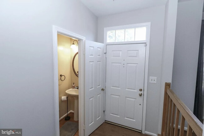 Building Photo - 9611 Hadleigh Ct
