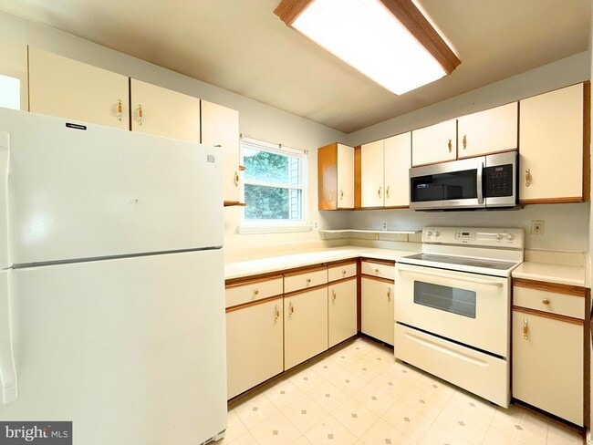 Building Photo - 11504 Aldburg Way