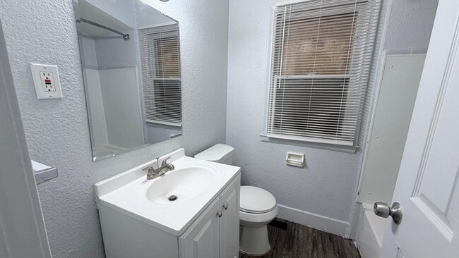 Building Photo - 18703 Waltham St