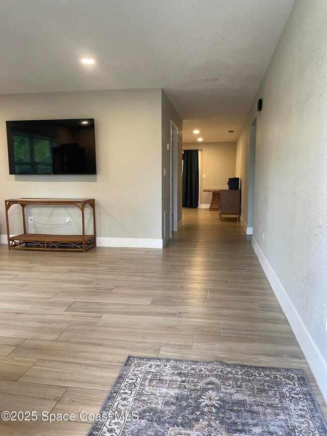 Building Photo - 411 Palmetto Ave